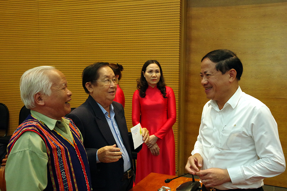 Tỉnh Gia Lai gặp mặt văn nghệ sĩ, trí thức và kiều bào tiêu biểu năm 2026