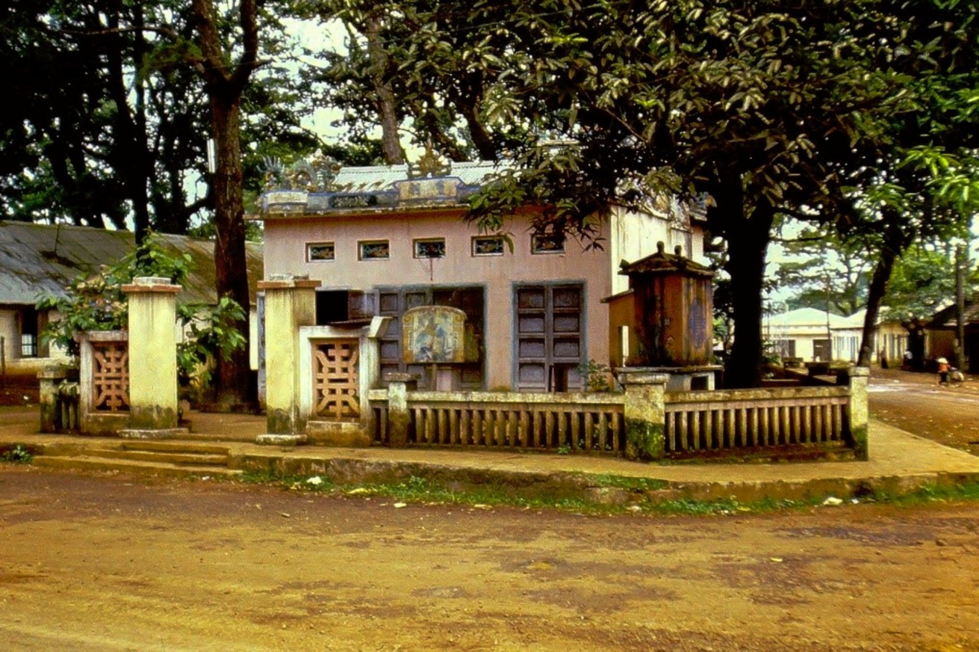 Dấu xưa Am Bà Pleiku
